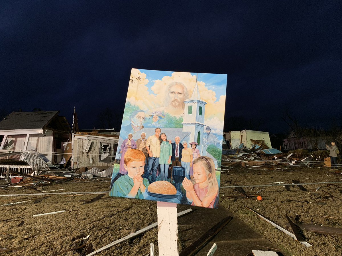 oh_look_some1's tweet photo. Devastating tornado damage to a portion of the downtown residential area in Wetumpka π recovery will be tough but we are tougher πͺ #we2strong https://t.co/4GCqQkyJPu