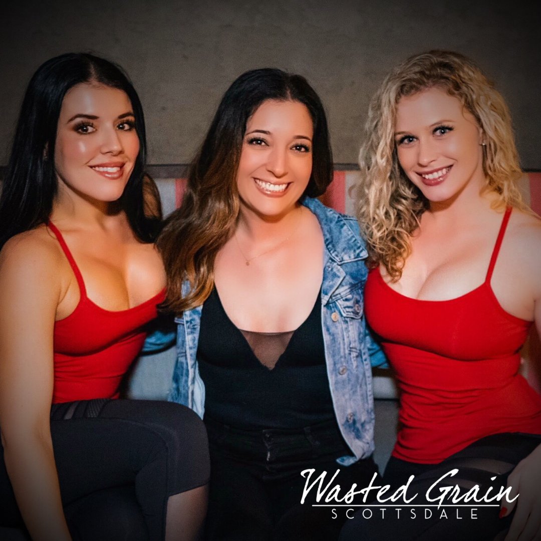 After a full day at #BarrettJackson, it is time to have a have a cocktail or 3 and unwind.  
#wastedgrainaz #wastedgraintv #soscottsdale