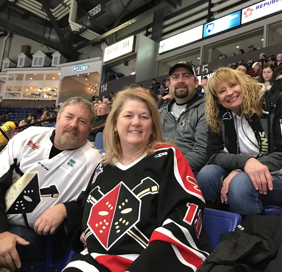 WhlgIslandGirl's tweet photo. #royalspic  From the @WheelingNailers https://t.co/Xxu8IcMuSG