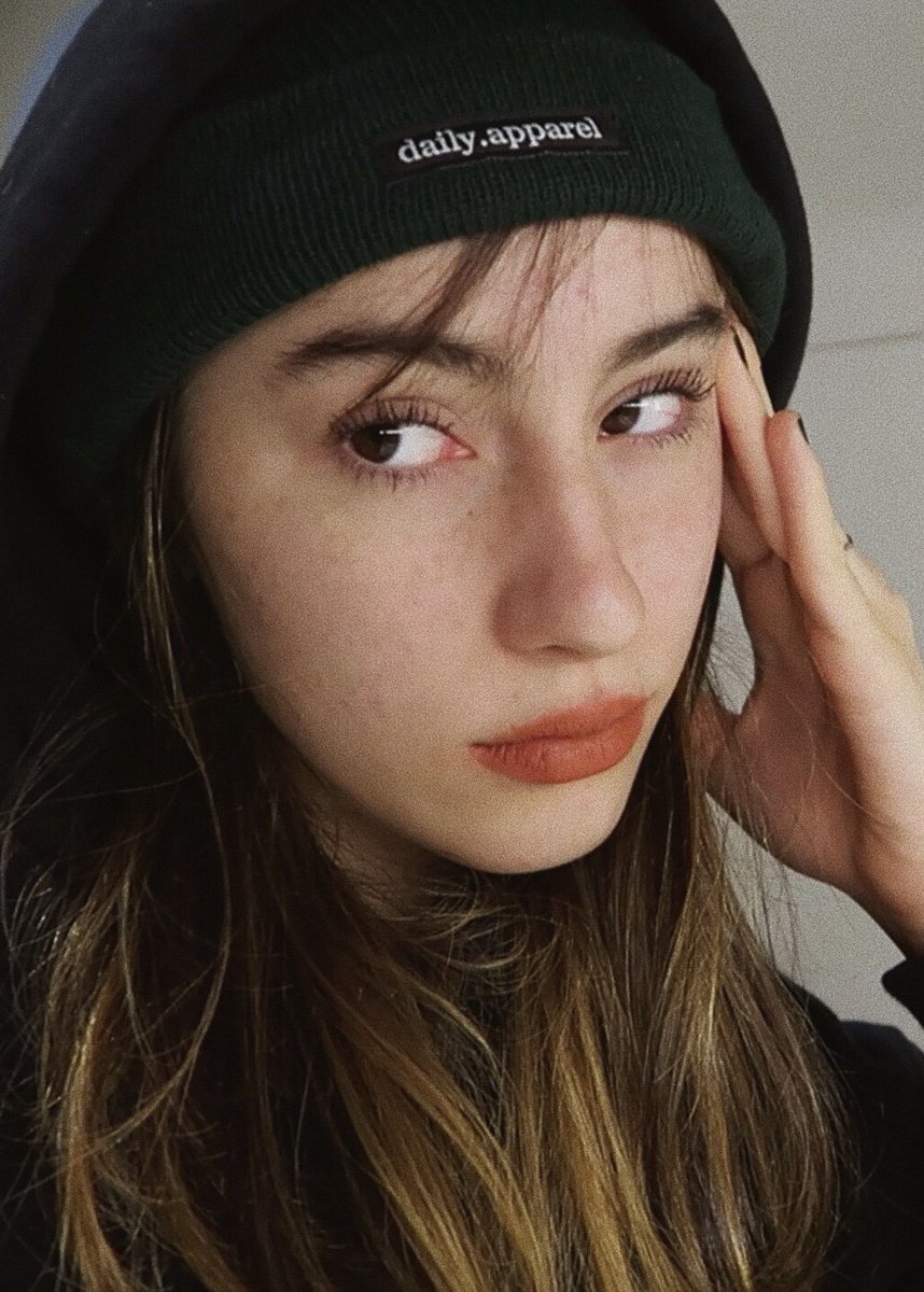 oridemierda's tweet photo. ✧･ﾟ: *✧･ﾟ:* 　hola　 *:･ﾟ✧*:･ﾟ✧ https://t.co/jMZMmUiRm0