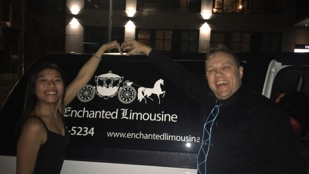 EnchantedLimo7's tweet image. Fun times with Carl of course...You can reach him at 778 898-5234