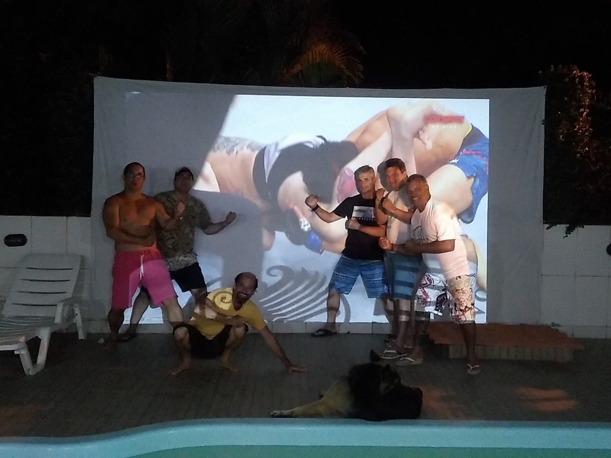Ilha de Itaparica/Ba no UFC

#ufcnocombate
