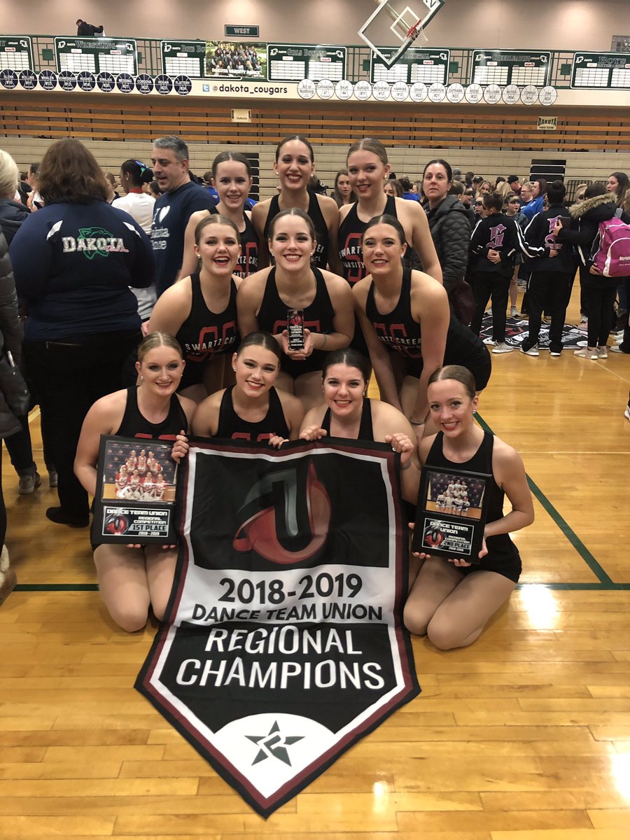swartzcreekad's tweet photo. VAR POMS are Dance Team REGIONAL CHAMPS!  Our girls competed at the Dakota Regional and finished 1st in pom and 2nd in jazz as well as best costume for our jazz costume.  Congrats Ladies! #HardWorkPaysOff @swartz_creek https://t.co/lkrOB0XJ6M