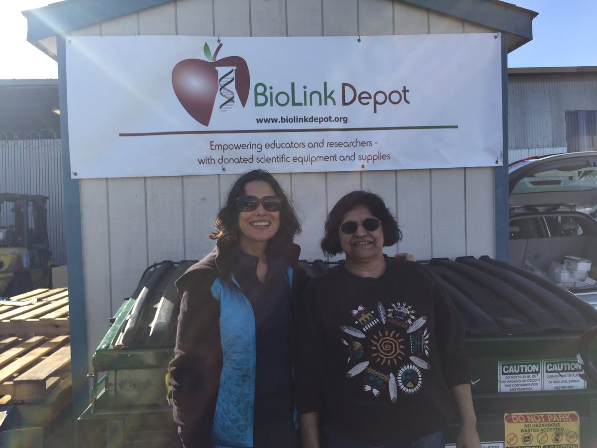 EastBayBioNet's tweet photo. At #SwitchLabs when the going gets tough, the tough go shopping.... for affordable #labequipment for #biotech at @biolinkdepot . Fun day volunteering and finding equipment for #biotechstartups in the @TheSwitchIO thanks to Brandon Cardwell and @iGATE_iHub. https://t.co/CLktPpFcpo