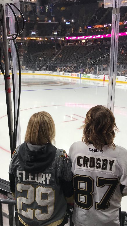 KCooker21's tweet photo. #@GoldenKnights #VegasBorn https://t.co/ChoYTzx88U