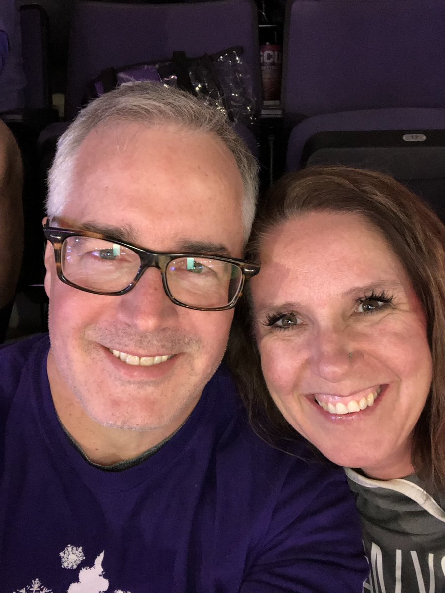 yotre50's tweet photo. Another fun night with the Havocs!! 💜🏀 #LopesUp https://t.co/CrYOhvnCfF