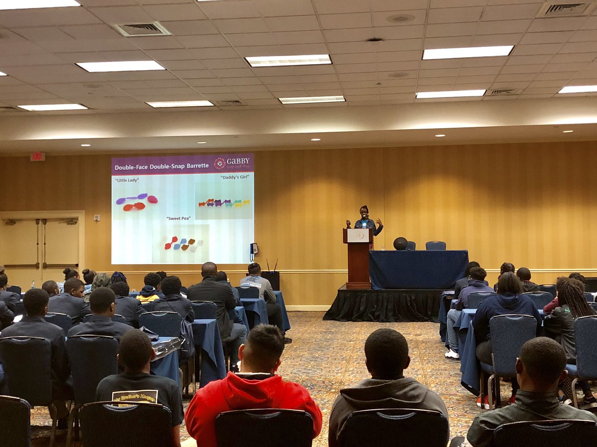 GaBBYBows's tweet photo. Great time doing the #BIGCourage keynote and vending at the SC Alliance of Black Educators Winter Conference!🤗
#gabbybows #speaker #scabe https://t.co/HMucF3X61c