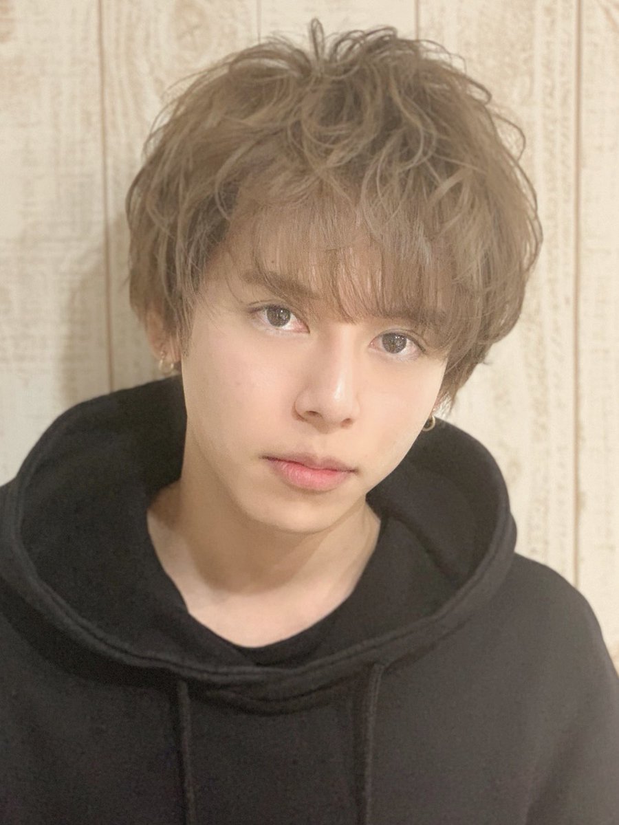 Rico Lino Auf Twitter メンズのハイトーンは ミルクティーベージュ が圧倒的人気 Twitter予約 Rico指名限定 カットのみ6480円 カラーのみ7777円 ブリーチ8640円 新規の方のみとなります ご予約はdmか電話にて受付 Rico Lino Auf Twitter メンズのハイトーンは ミルクティーベージュ が圧倒的人気 Twitter予約 Rico指名限定 カットのみ6480円 カラーのみ7777円 ブリーチ8640円 新規の方のみとなります ご予約はdmか電話にて受付