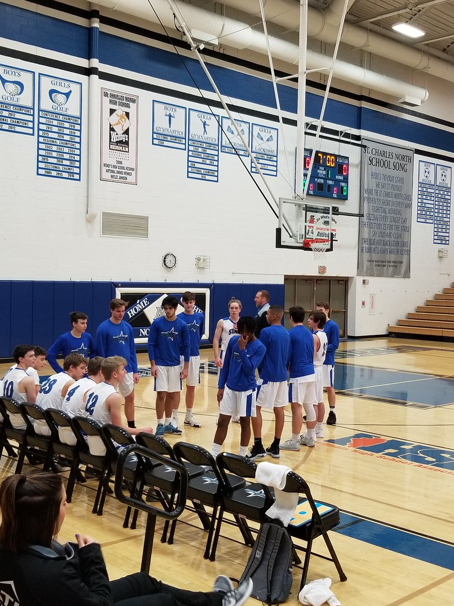 MsBoyntonSCN's tweet photo. Thanks to @SCNBoysBB for a great #teacherappreciation event! I had a blast & loved getting to see all of my kiddos on the sophomore team play. Thanks to my #SCNHCWI student for the honor of being a favorite teacher! #scnpride https://t.co/NFfVudW4Bx