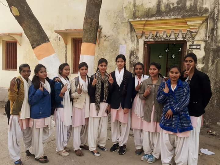 Khushboo_Raj1's tweet photo. #किस्मत तेरी दासी हैं यदि #परिश्रम तेरा सच्चा हैं,
#नियत भी साथ देगा और #जीत भी #Abvp का पक्का हैं.
#TNB_कॉलेज, #Marwari_कॉलेज, #SM_कॉलेज, #Law_कॉलेज..
All the very best to all the candidates for election 2k19 🚩👍
#Support_Abvp 😎
#Vote_4_Abvp ✌️ https://t.co/W0pUMCooxe