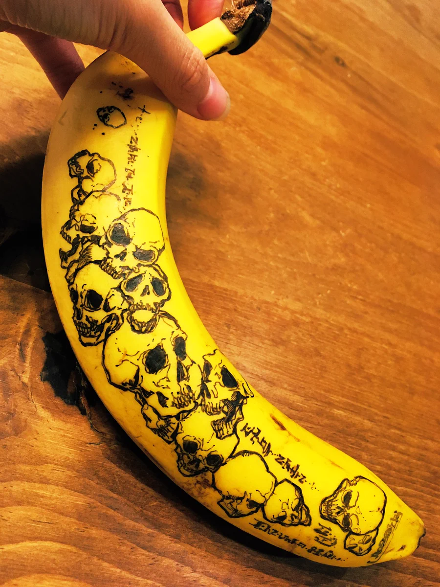 まるで悪魔の実のようなバナナｗｗｗ食べたらあかんｗｗ