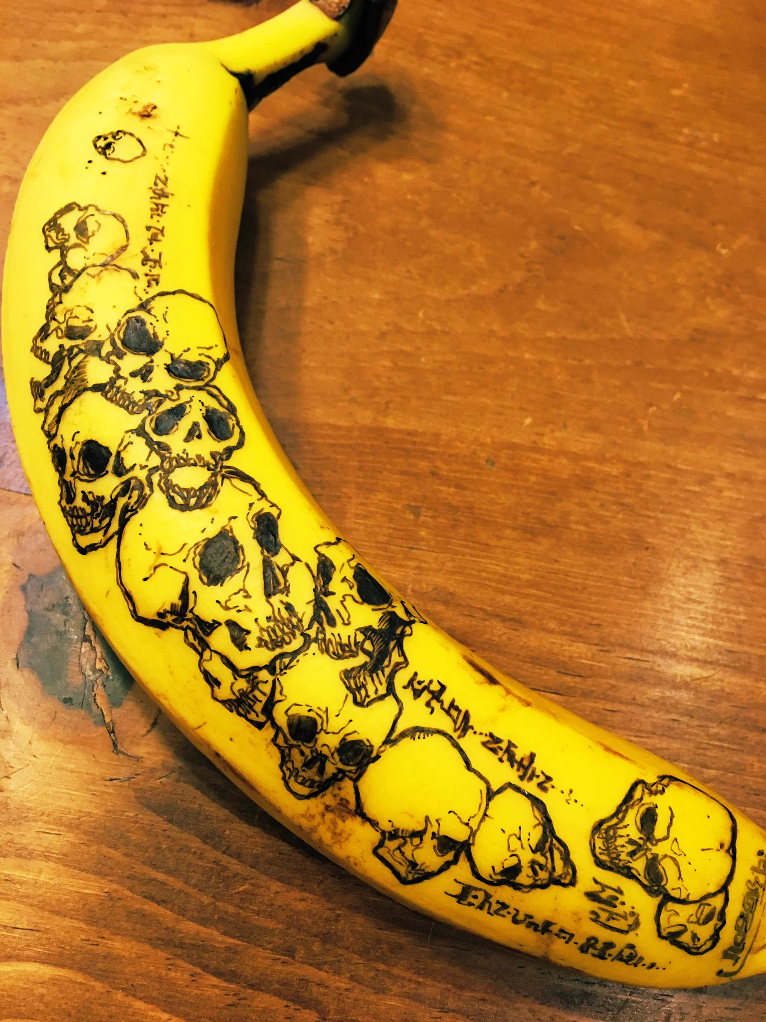 まるで悪魔の実のようなバナナｗｗｗ食べたらあかんｗｗ