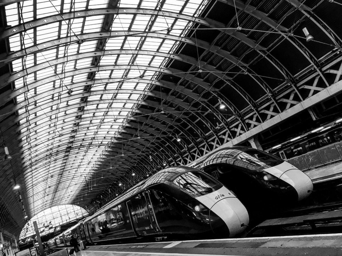 Dolly2racer's tweet photo. All aboard.

24 hours in London

#londonpaddington #london #flyingvisit #theadventuretravelshow #sayyesmore #speaker #panelguest #headingnorth https://t.co/slItK6srTE