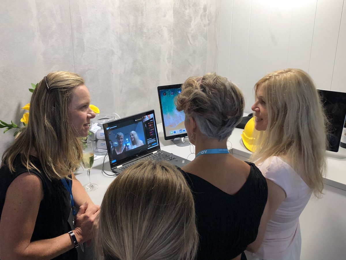 SAPdShopMEL's tweet photo. Augmented Reality Make-up is a reality. @KatriSolCtr demonstrates how in the SAP Suite at the Australian Open.  #sapleonardo @SAPANZ https://t.co/KHNBh3Jd2E