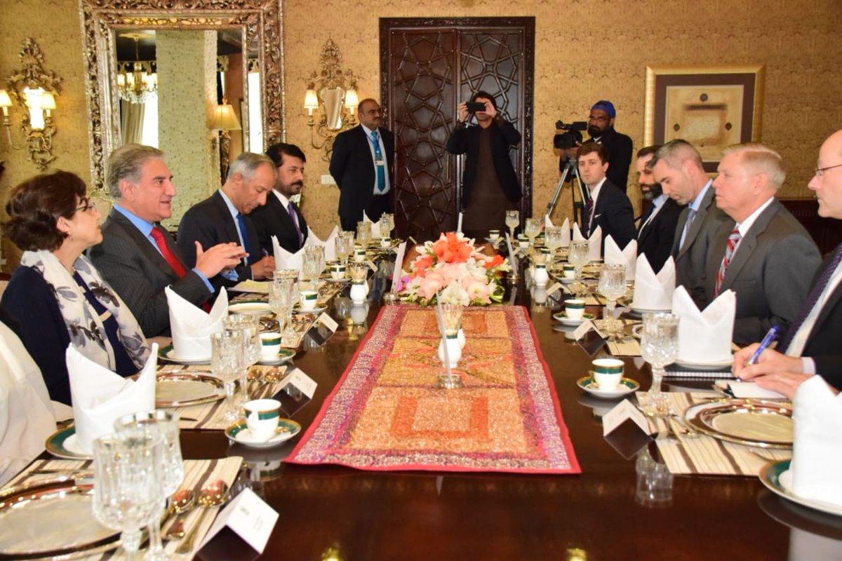 ForeignOfficePk's tweet photo. FM Qureshi was called on by US Senator Lindsey Graham @LindseyGrahamSC at the MoFA today.
Discussions on bilateral and regional issues, especially peace and reconciliation in #Afghanistan discussed.
#Pakforpeace https://t.co/ZPOswwPObw