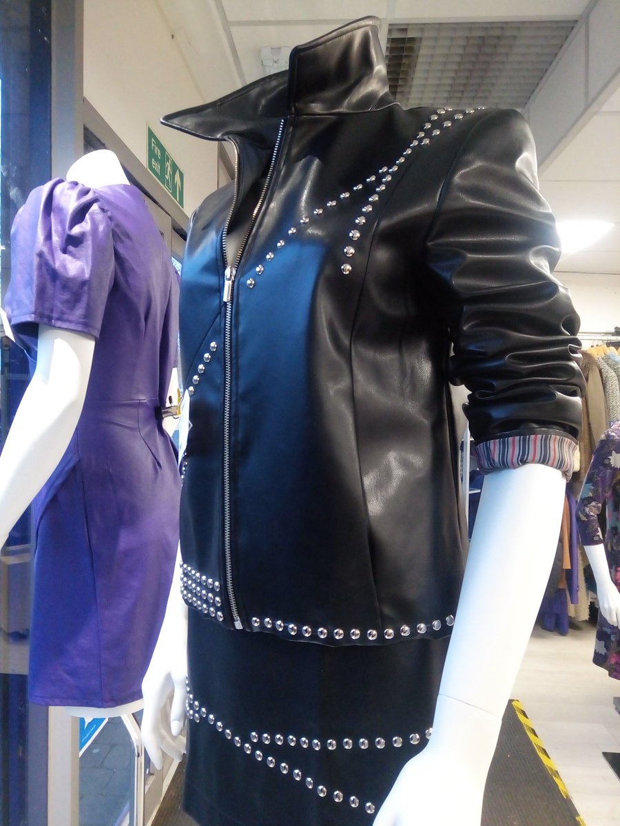 crukharpenden's tweet photo. #versace anyone ? #rockchick and #designer here at #crukharpenden . https://t.co/8ZEKMgsXNH