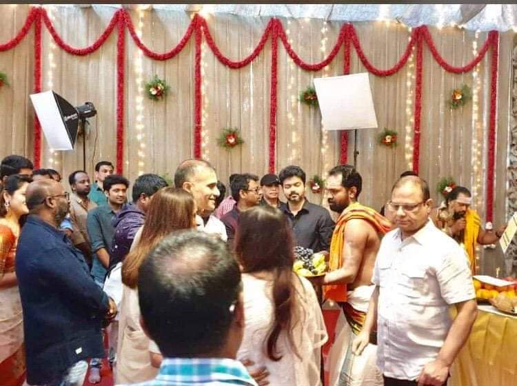 SSMusicTweet's tweet photo. #Thalapathy63KickStarts with a Pooja 

An @Atlee_dir film. https://t.co/0wxmXp2h6W