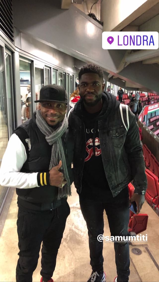 afcstuff's tweet photo. Image: Barcelona &amp; France defender Samuel Umtiti in attendance at the Emirates Stadium for last night’s 2-0 win over Chelsea. [IG story: cati.aubameyang] #afc https://t.co/zthyIo5kz2