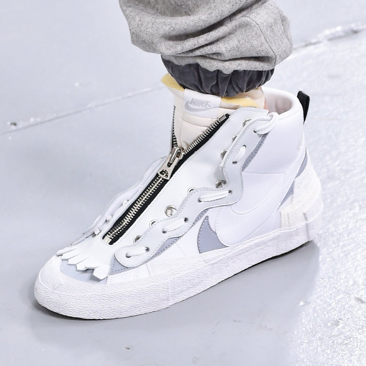 sacai x nike sail