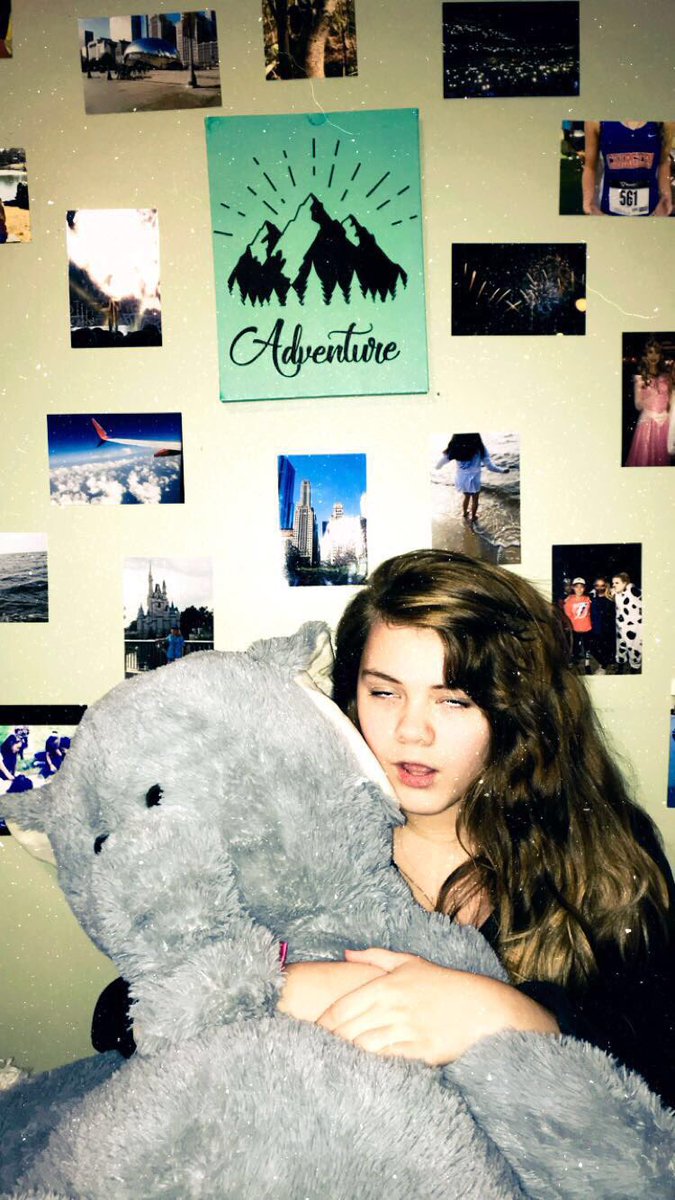 jules_mcqueen's tweet photo. My 2 main moods in life:)) https://t.co/YvlieXamQl