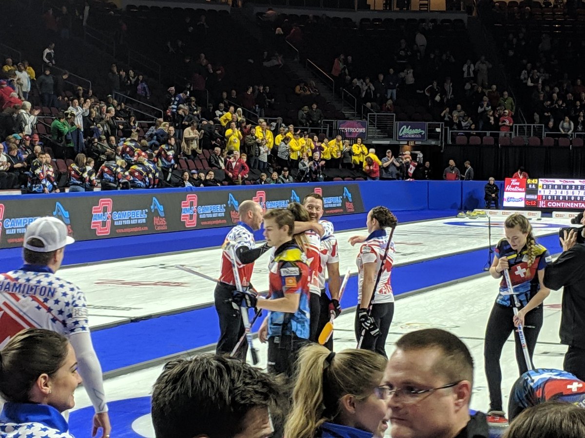 CurlingZone tweet media