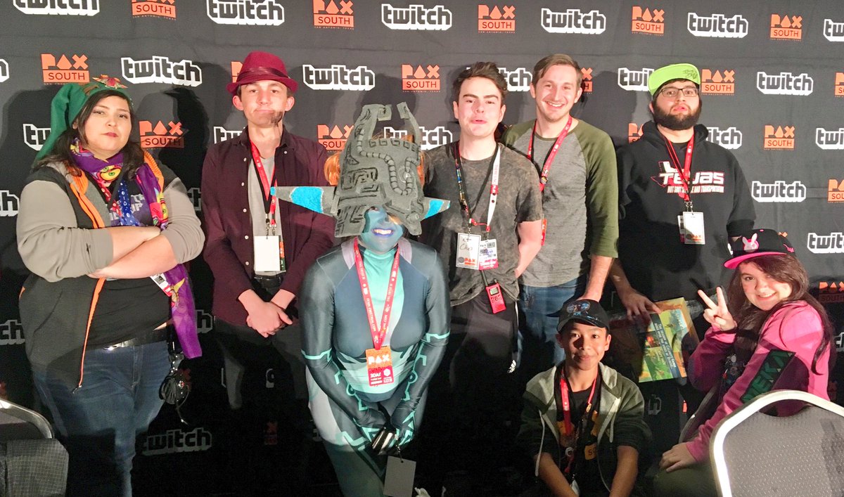 StreetPassBOS's tweet photo. Thank you to everyone who came to #NintendoFeud at #PAXSouth! @StreetPass_LI @TheSwitchCast https://t.co/RzHGMB49wN