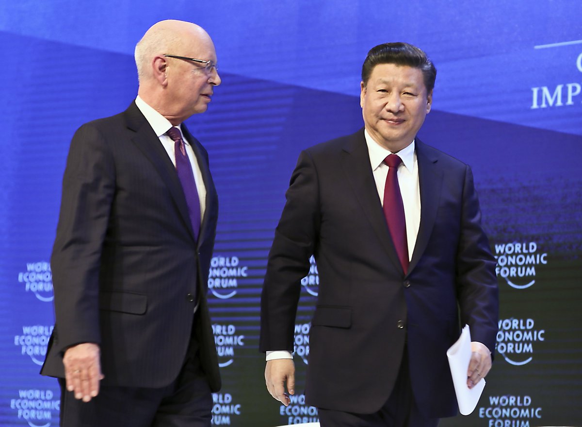 In Davos, @wef founder Klaus Schwab has seen historical transformation from "China listening to the world" to "China's voice heard by the world." Read Spotlight: China's four decades at WEF http://xhne.ws/kH5mN