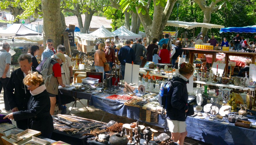 brocabrac's tweet photo. Si vous êtes dans le Gard ce weekend, n'hésitez pas à vous rendre au grand vide-grenier de @nimes !

https://t.co/LHAXLmo6N8

@nimestourisme
#brocante #videgrenier #sortirceweekend #chiner #vintage https://t.co/pQZKTvgtqL