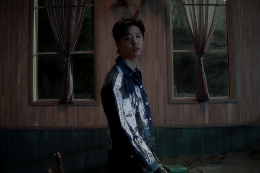 soompi's tweet photo. WATCH: #BangYongGuk Makes Return As Solo Artist With "Hikikomori" MV 
#BANGYONGGUK_HIKIKOMORI https://t.co/hDHMNBWrbT https://t.co/bj7GU3hgxO