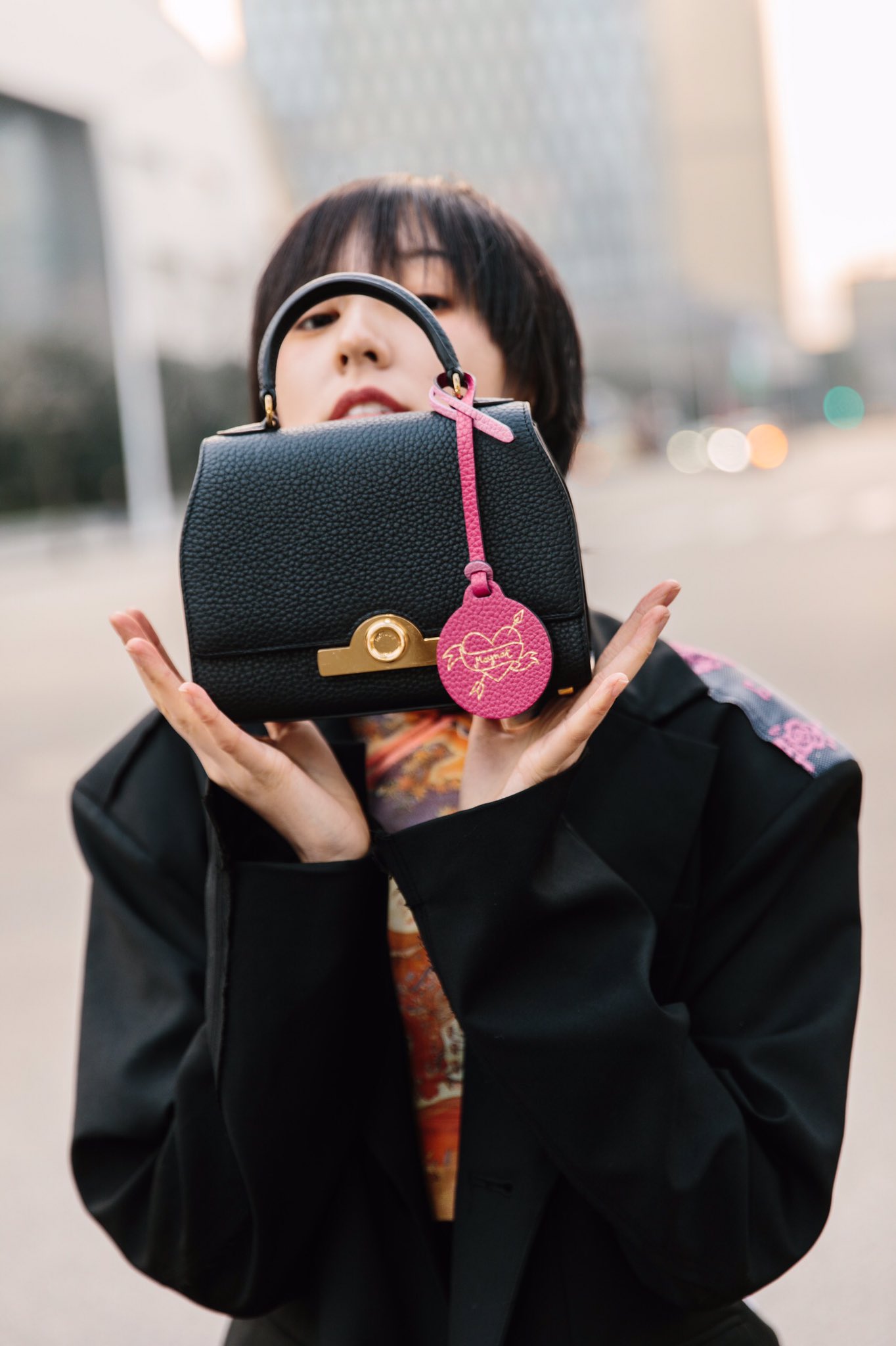 MOYNAT X