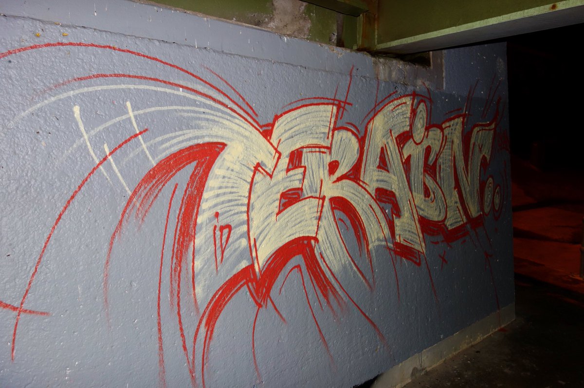 Retayner_One's tweet photo. Red light district 🚨 #Graffiti #art https://t.co/prtietsASf