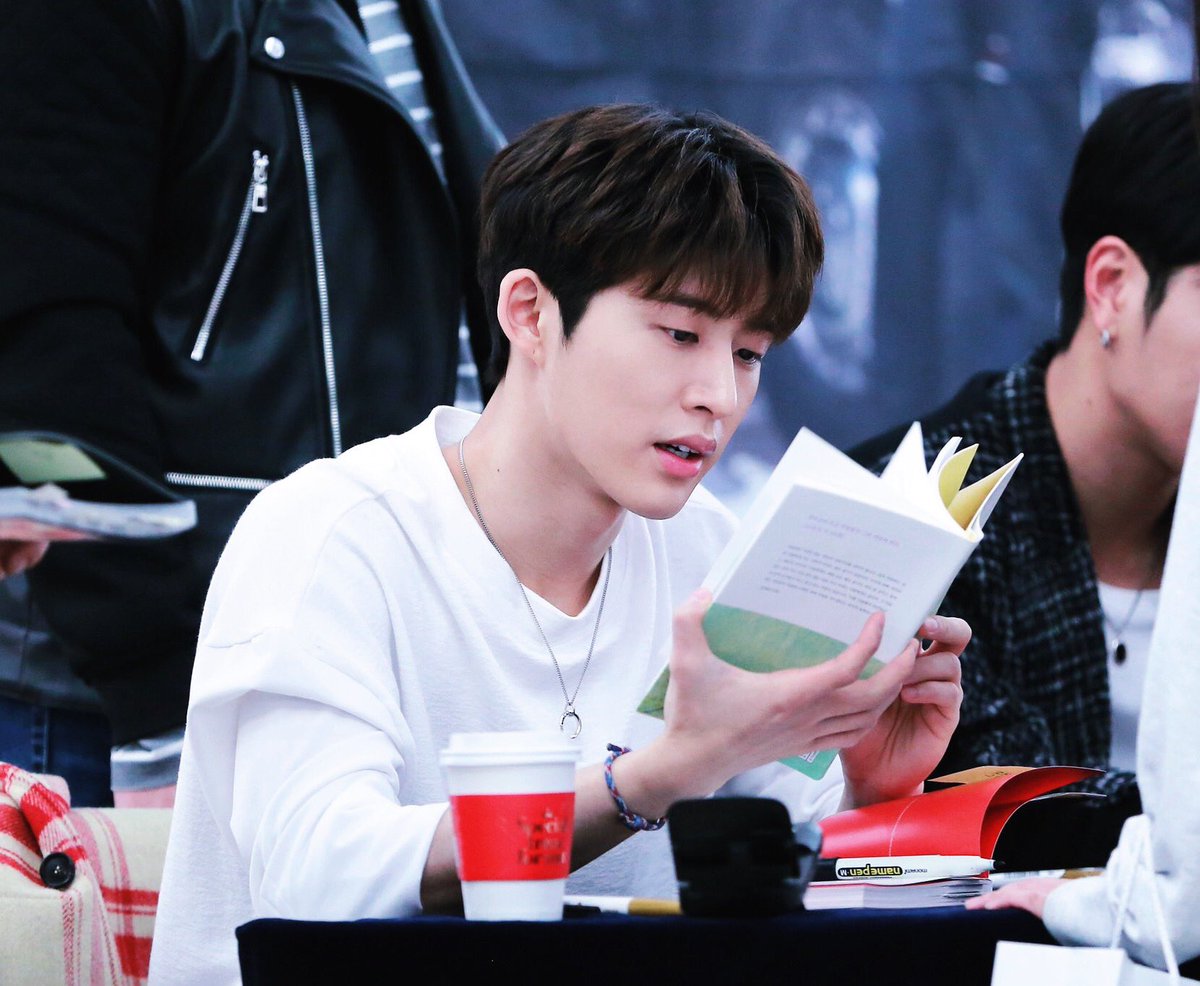 _binkyt's tweet photo. #KimHanBin #Hanbin #lovely #oneandonlyBI https://t.co/7dumqLjf5K