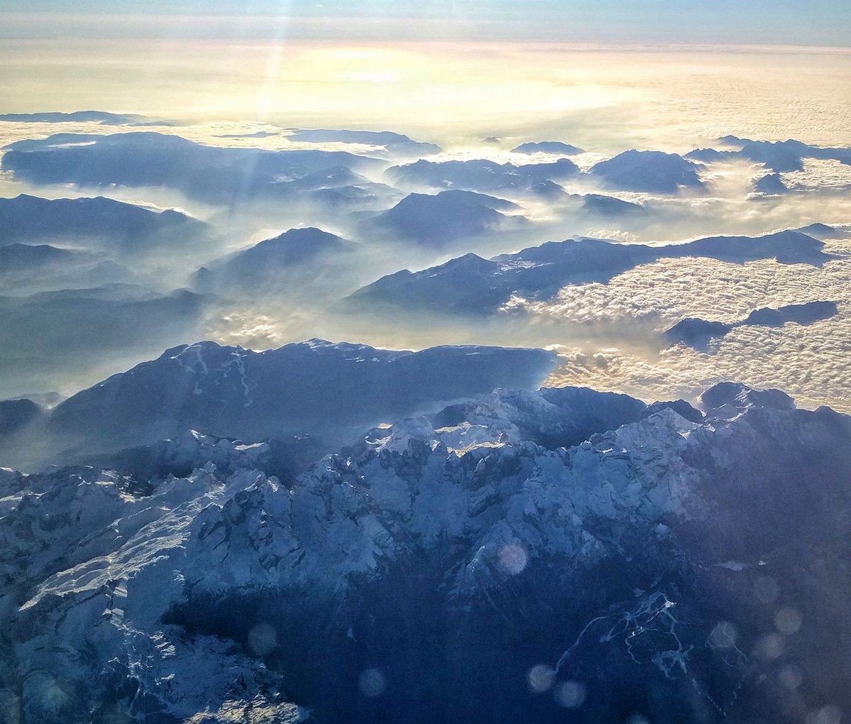 ColorslideBlog's tweet photo. A poem for when you're bored on a flight https://t.co/lmMHDx5FiF #deniseduhamel #poemaday https://t.co/ZLz2Fg892N
