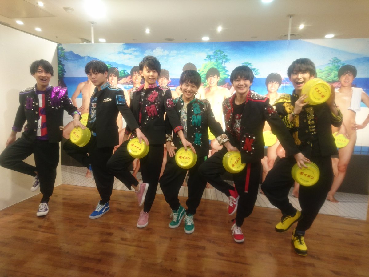 parco_nagoya's tweet photo. 今日はサプライズで南館8階特設会場 #ボイメン 「ありがとう!!ナゴヤドーム」に研究生の皆が遊びに来てくれました☺️ボイメンの皆さんに続いて大活躍してほしいですね✨ #boysamdmen #BOYSANDMEN研究生 https://t.co/chnkucPGlr