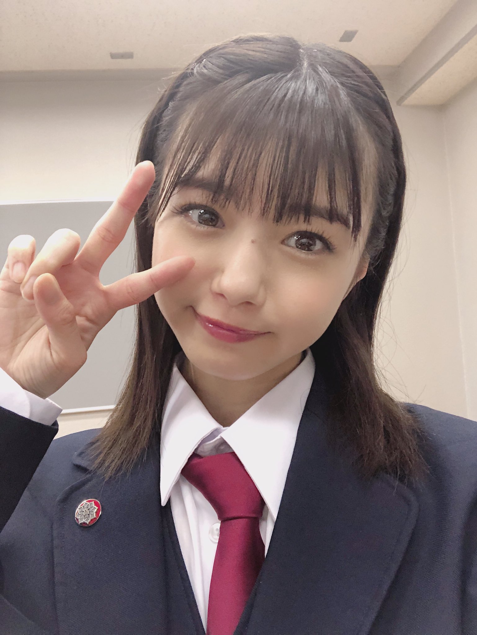 市川美織 イッテqの実年齢より若く見える女性芸能人ランキング で6位にランクインしていたそうで アンケートで名前を出していただけることがとっても嬉しいです 現役高校生に借りた制服を着た写真載せておきます 笑 イッテq T Co Ucivw0dork