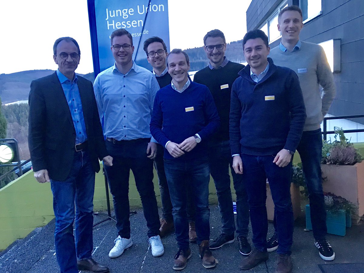 leopold_born's tweet photo. Erfolgreiches Wochenende mit der @JUFrankfurt auf der #KVK19 der @juhessen! #Europa #Grundsatzprogramm #Bundesvorsitz https://t.co/C9HWcvJKyR