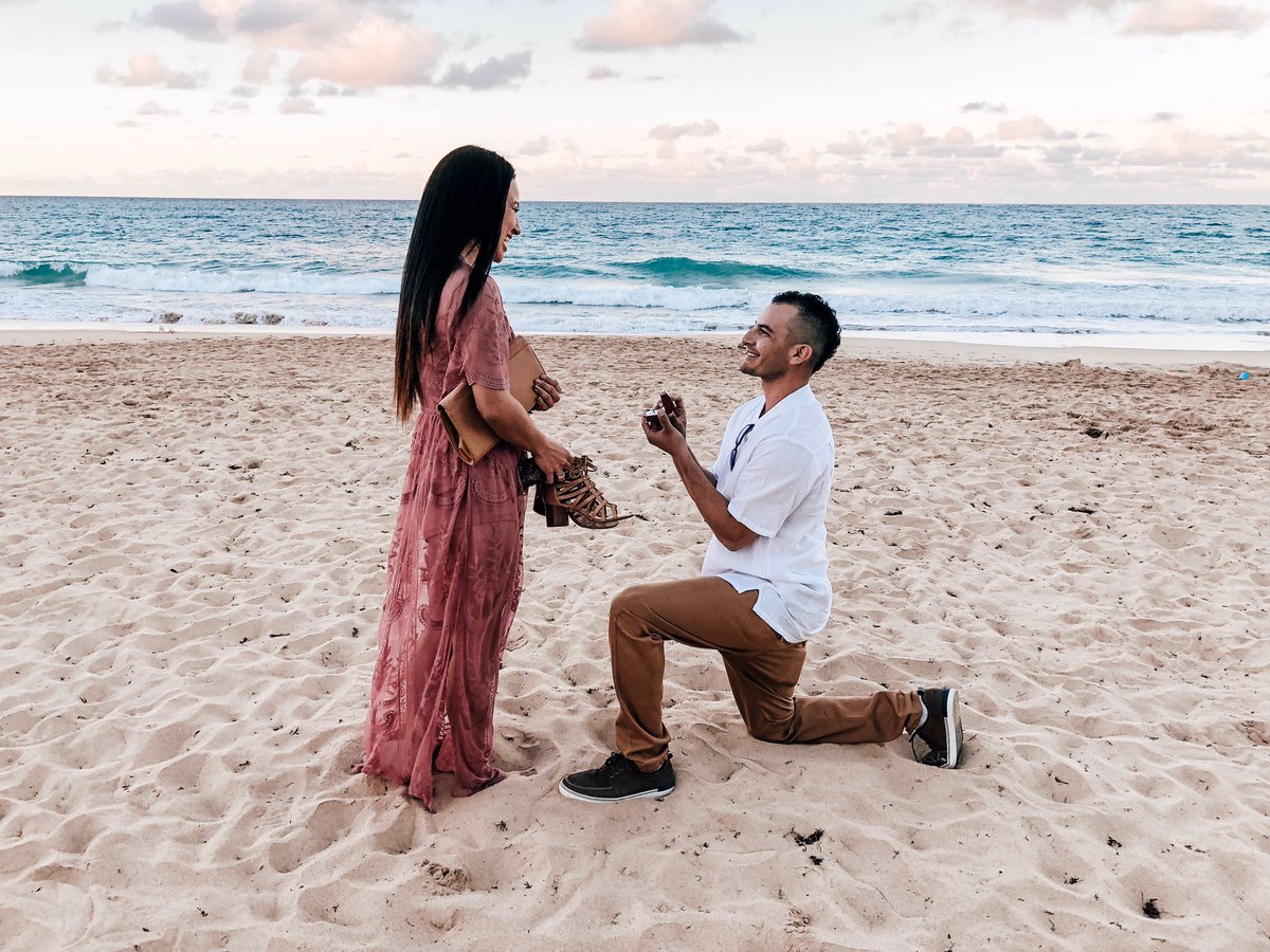 belllysima's tweet photo. Thank you @Lin_Manuel for inspiring me to come to #PuertoRico for @HamiltonMusical I’m leaving with/as a fiancé 🎉😭💕🥂 #HamiltonPR #ISaidYes https://t.co/XAbNdi3Es6