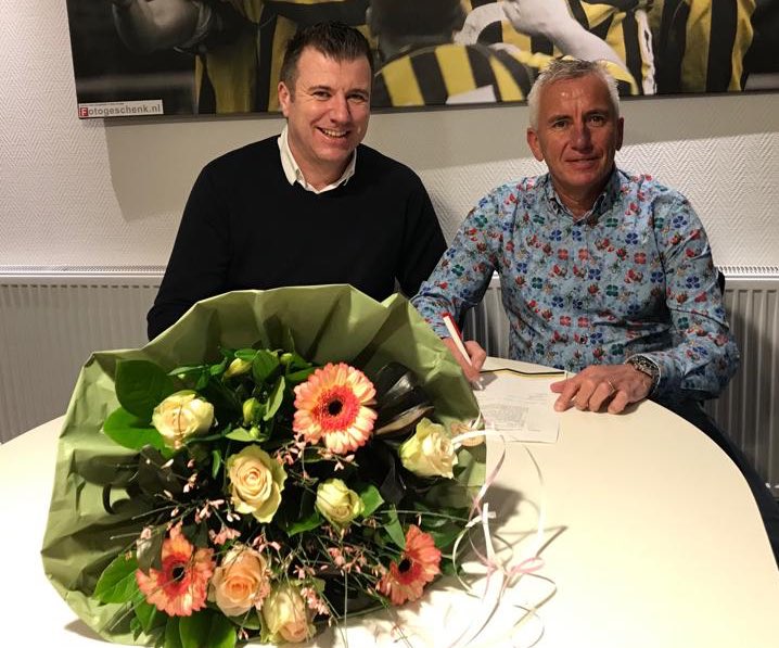 Intercash tekent sponsorcontract! Weer nieuwe sponsor toegevoegd aan groeiend netwerk. Welkom! Lees hier meer info: doskampen.nl/index.php?mact…