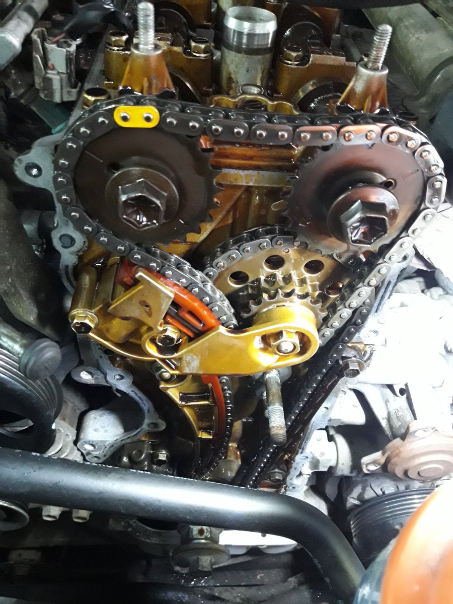 absavto's tweet image. 🚘Сузуки Гранд Витара.  Жалобы клиента - ошибка, шум двигателя, вибрация. 💻Компьютерная ошибка показала, что необходимо менять цепи ГРМ. ⛓Замена цепей ГРМ с роликами, шестернями, успокоителями. 
📱 звоните и 🖍записывайтесь 89370854888
автосервис-34.рф