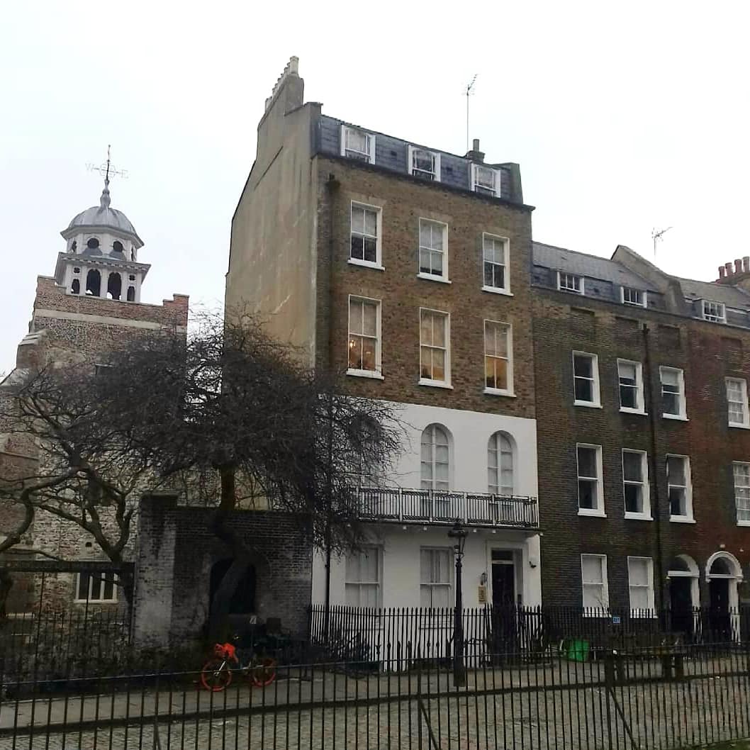 homesandlines's tweet image. Another short visit to #London and those chances to take pictures of its beautiful architecture.

A lovely building to spot around almost every corner.

#architecture #buildings
@London  @visitlondon 
@LDNArchitecture