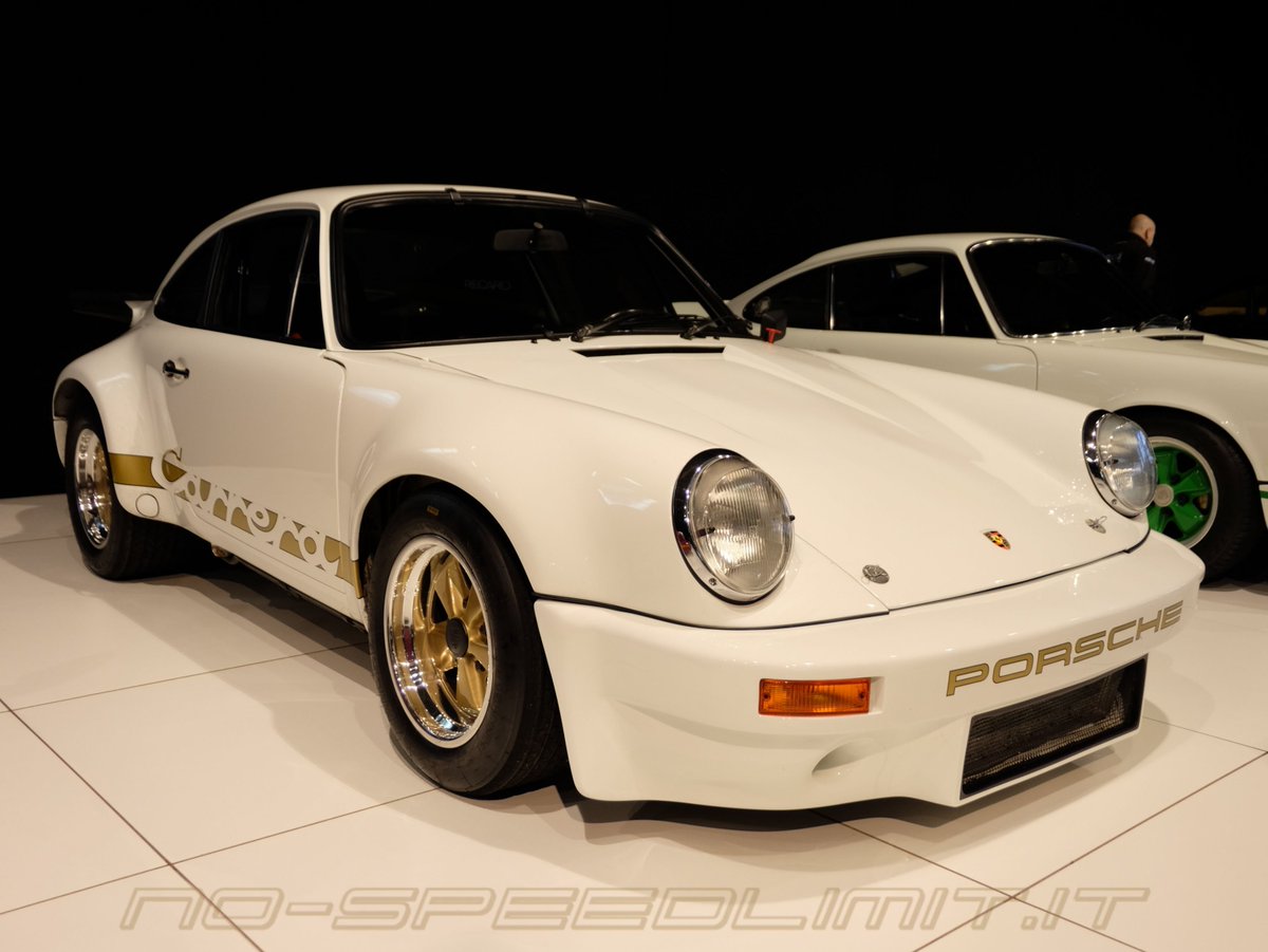 #Porsche911RS30 1974 1 of 109 (55 RS and 44 RSR) #Porsche70  no-speedlimit.it/Mostra_Porsche…