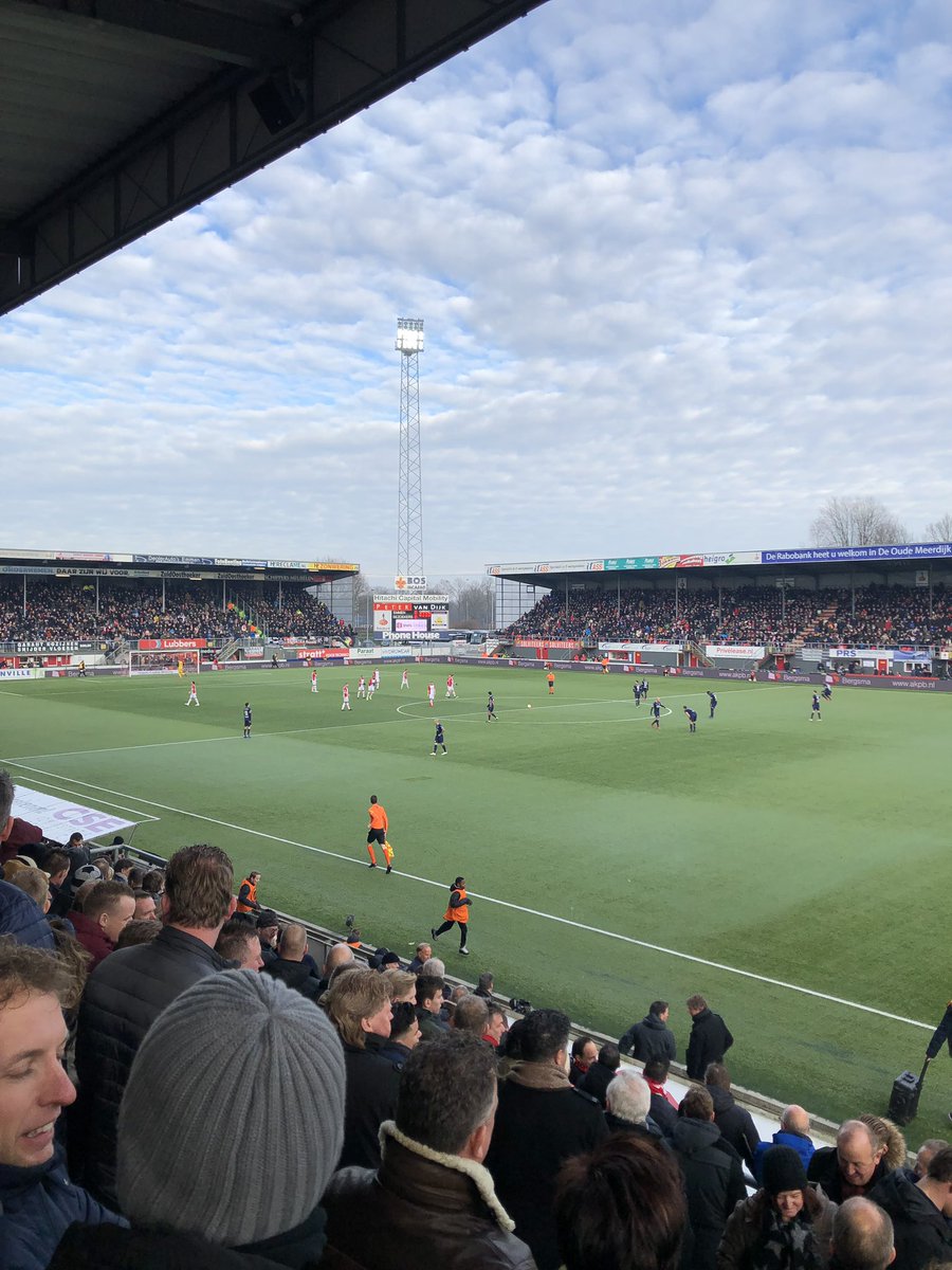 _pv14_'s tweet photo. First Ground‘19 #FCEPSV #eredivisie @fcemmen @PSV https://t.co/zgeFepQ0Wi