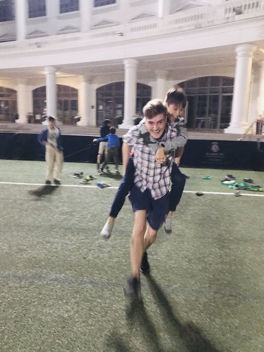 HHKSShackleton's tweet photo. Fresh off the beaches of South Bay, the #boysofshackleton are straight back into the duty team challenges. Endless energy on the Astro followed by sausages and chocolate croissants, before the busy week begins.#boysofresilience @HeadHarrowHK @Harrow_HK https://t.co/I1jxYtFZH9