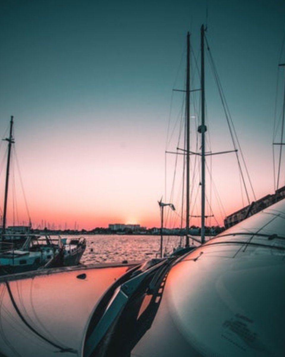 Nautal France Sur Twitter Les Vacances Sont Encore Meilleures Sur L Eau Et Les Paysages Presentent Leur Meilleur Profil A Ceux Qui Naviguent Assurez Vous De Louer Un Bateau Pour Votre Prochaine Escapade