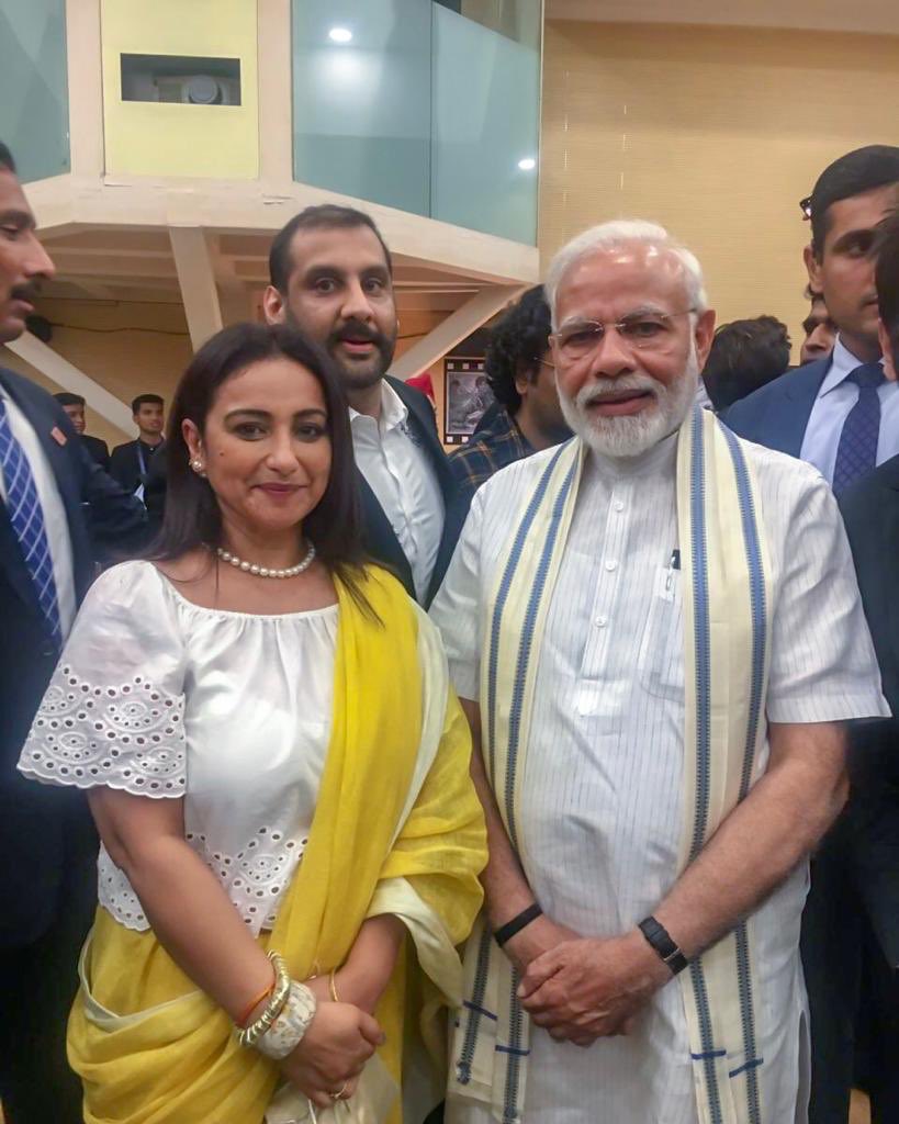 It’s been an honour to be amongst the select few at the opening of the museum on Indian cinema . Have come back totally inspired listening to honorable @narendramodi ji. He spoke for the industry,put across good plans and yes brought a smile to all .सलाम प्रिय प्रधान मंत्री जी।
