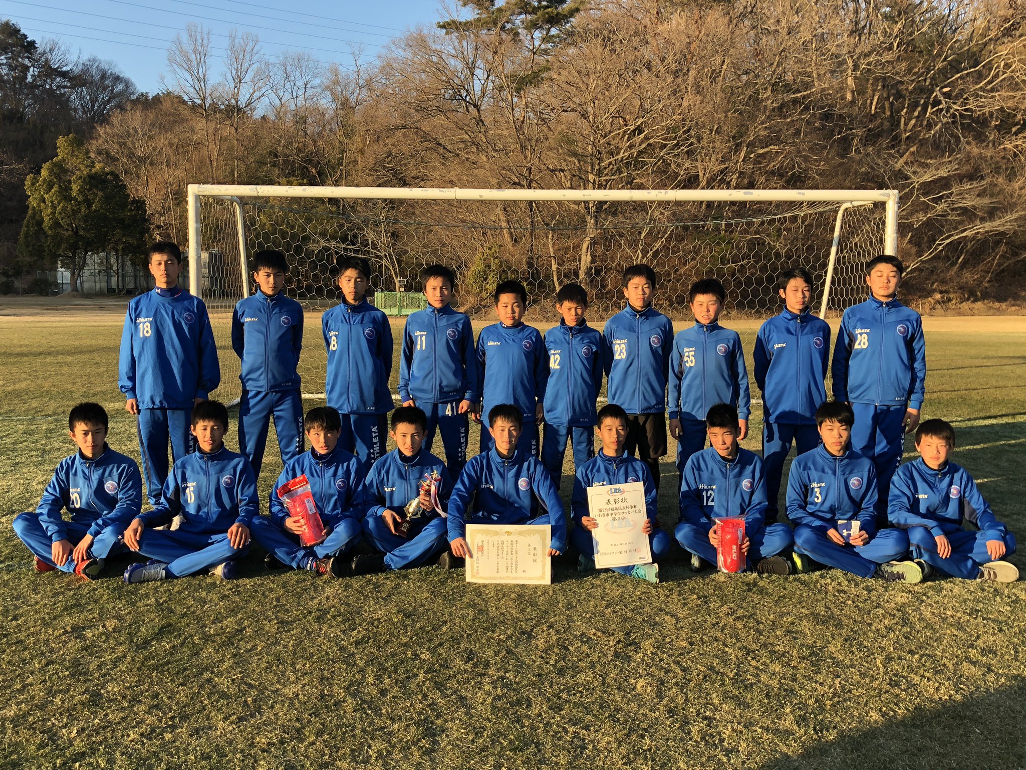 いわきサッカー協会 1 最終日 準決勝 いわきfc 1 0 1 0 0 0 アストロン Jヴィレッジsc 2 3 1 3 1 0 勿来フォーウィンズ 3位決定戦 アストロン 1 0 1 0 0 0 Jヴィレッジsc 決勝 いわきfc 1 0 0 0 1 0 勿来フォーウィンズ いわきfc初優勝