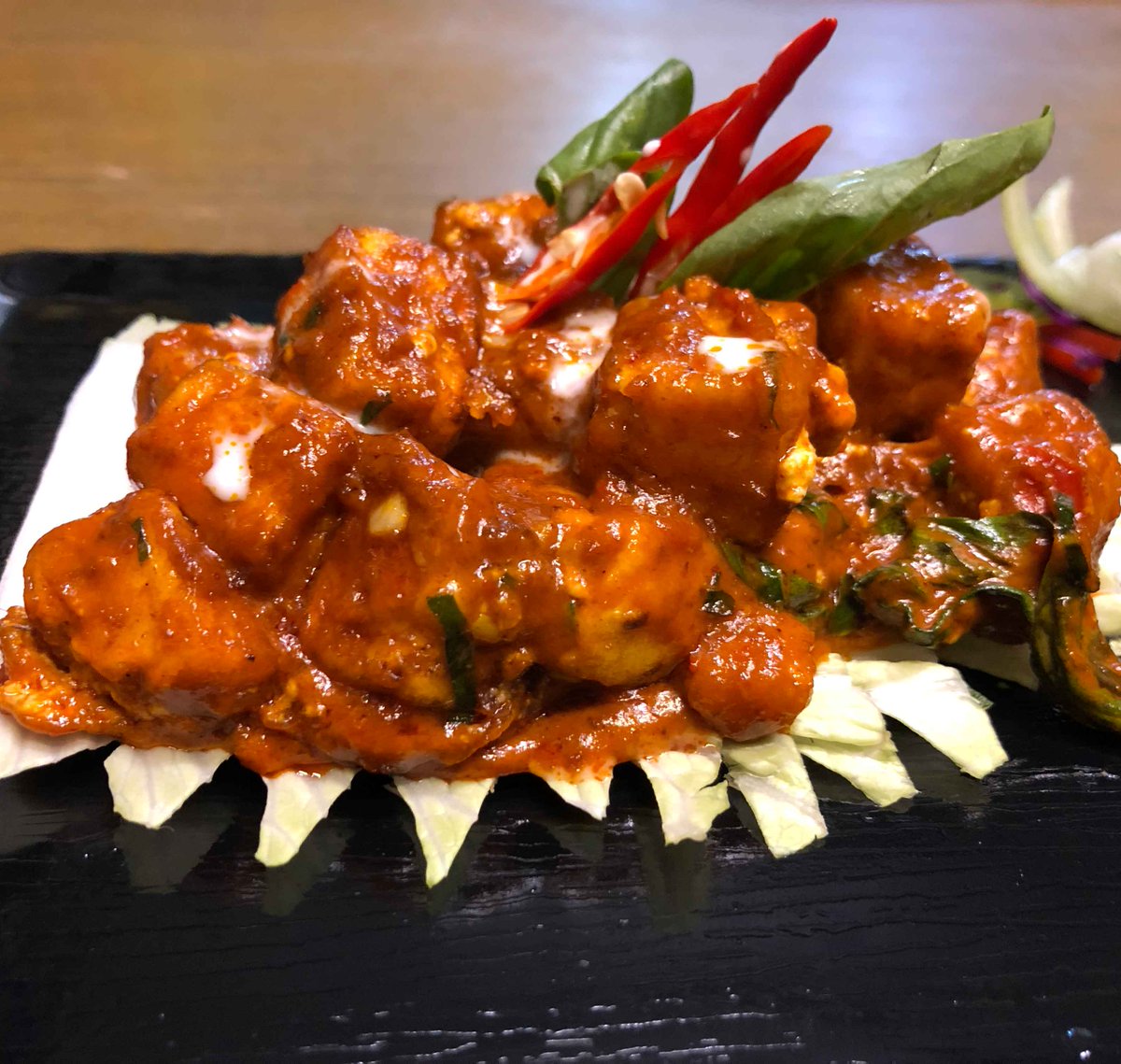 kitchentable_KW's tweet photo. Try our latest veg creation "Thai Spicy Cottage Cheese". A wonderful spicy starter, great for sharing. Order online: https://t.co/RXHEBd9q8j #thaifood #ilovemumbai #vegfood #vegitarian #kharwestrestaurant https://t.co/B3sIPK3mwz
