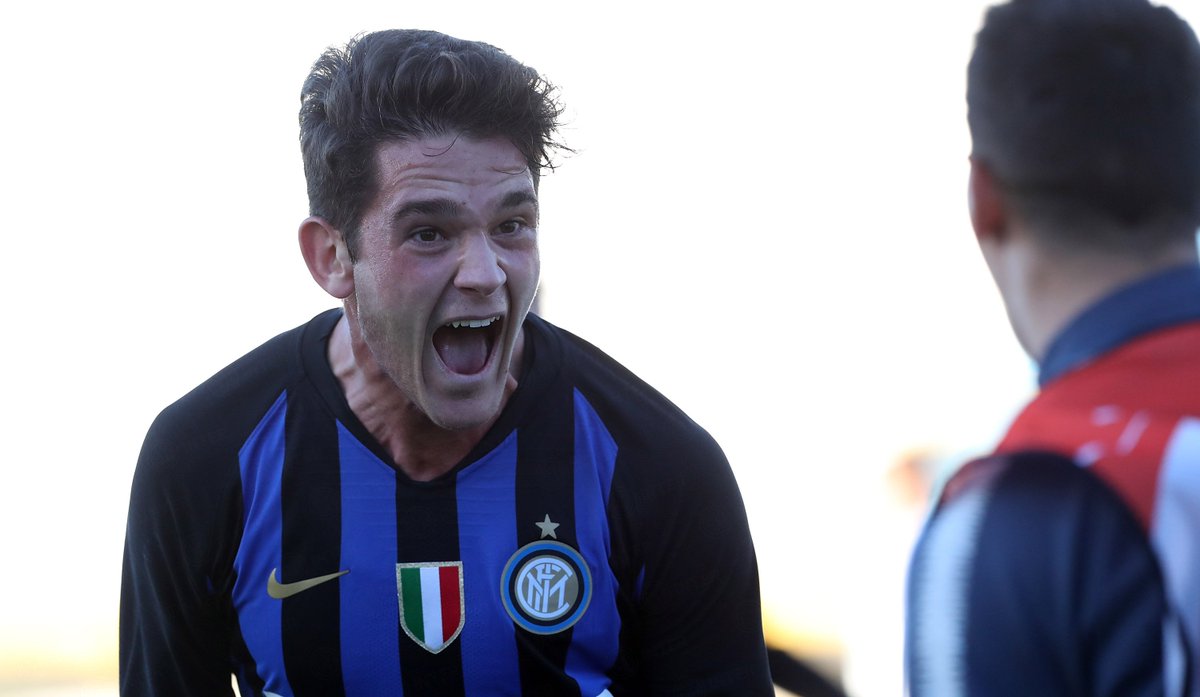 Inter's tweet photo. 45' +1 - Finisce il primo tempo, #PalermoInter 0⃣-3⃣: succede tutto nei primi dieci minuti con la doppietta di Adorante e l'autorete di Petrucci.

#PalermoInter 0-3 ⚫️🔵  #InterYouth #Primavera1TIM #ForzaInter https://t.co/pyGUGvMe6x