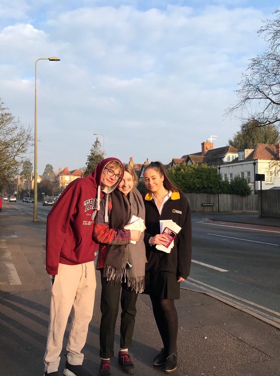 Our 6th form patrolling Summertown today distributing leaflets for local charity The Gatehouse, which provides a calm, safe refuge for people who are homeless or vulnerably housed. If you want to offer support please visit oxfordgatehouse.org/support-us/ <a href="/BeyondTeddies/">BeyondTeddies</a> @TeddiesOxford