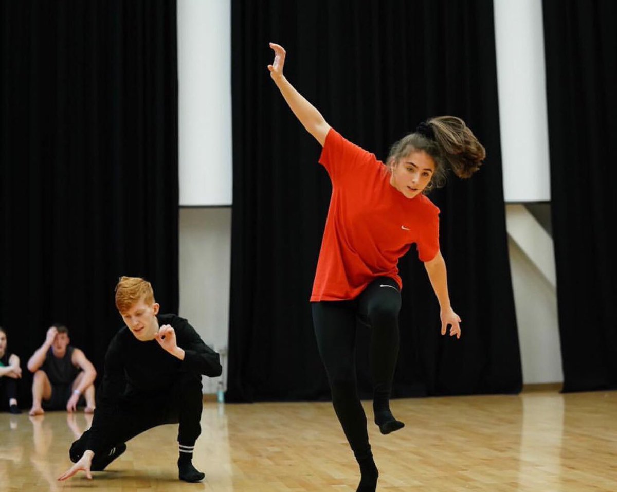 Was so nice to meet you all at Amplify London. Who’s coming to <a href="/amplifydanceuk/">AmplifydanceUK</a> Edinburgh? 📷 Harriette White assisting my senior Contemporary class dancing with Rory Fraser.